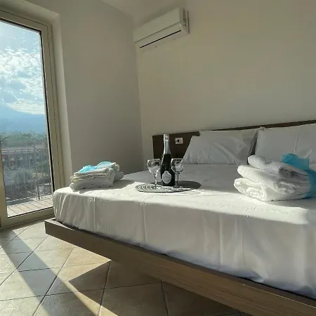 Maison De Cheeramie - Tourist Tra Mare E Etna